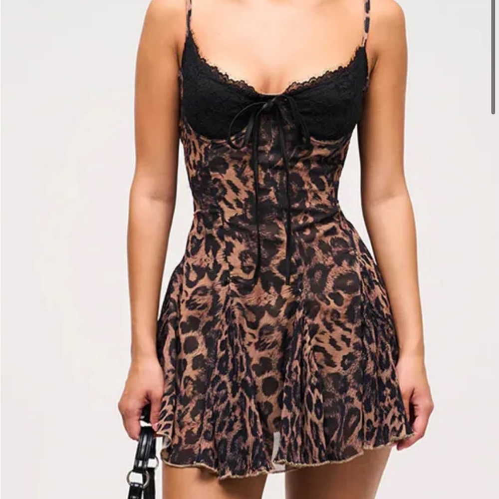 Murci KITTY
Plisse lace cup mini dress
Brand new with tags
